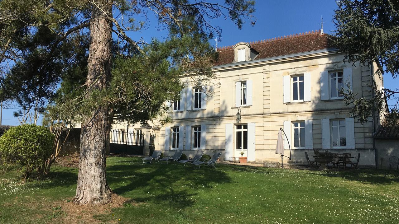 Chateau Magondeau Saillans  Exterior photo