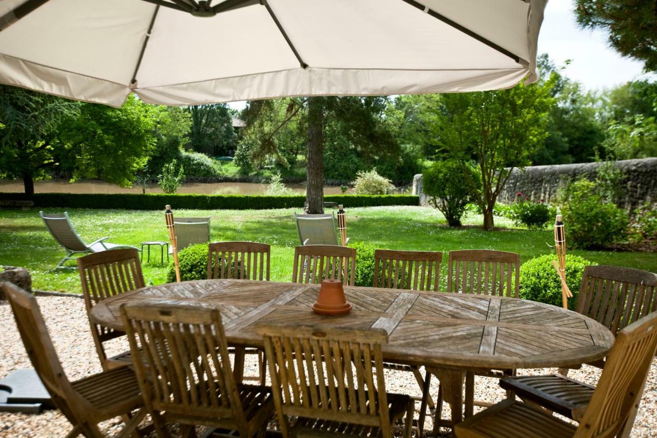 Chateau Magondeau Saillans  Exterior photo